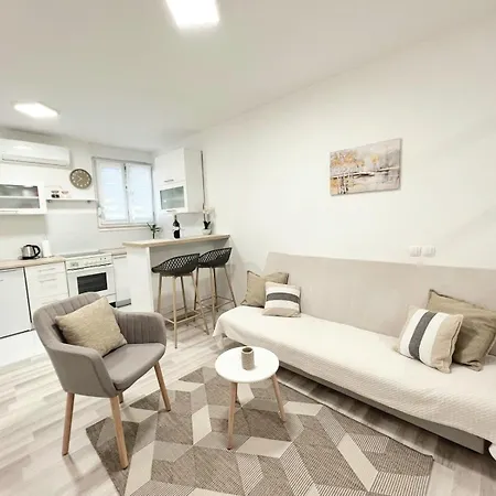 City Apartman